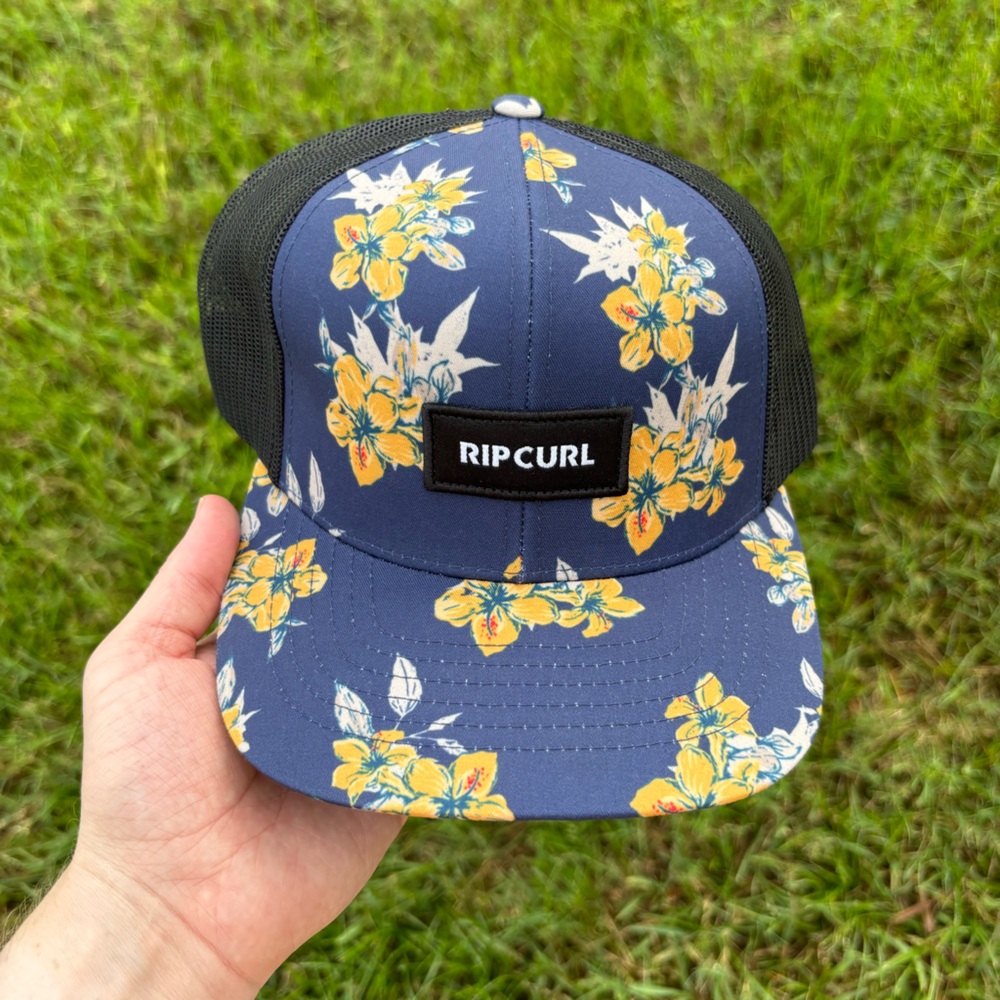 Rip Curl Hawaiian Flower Surf Skate Mesh Snapback Hat Great Condition